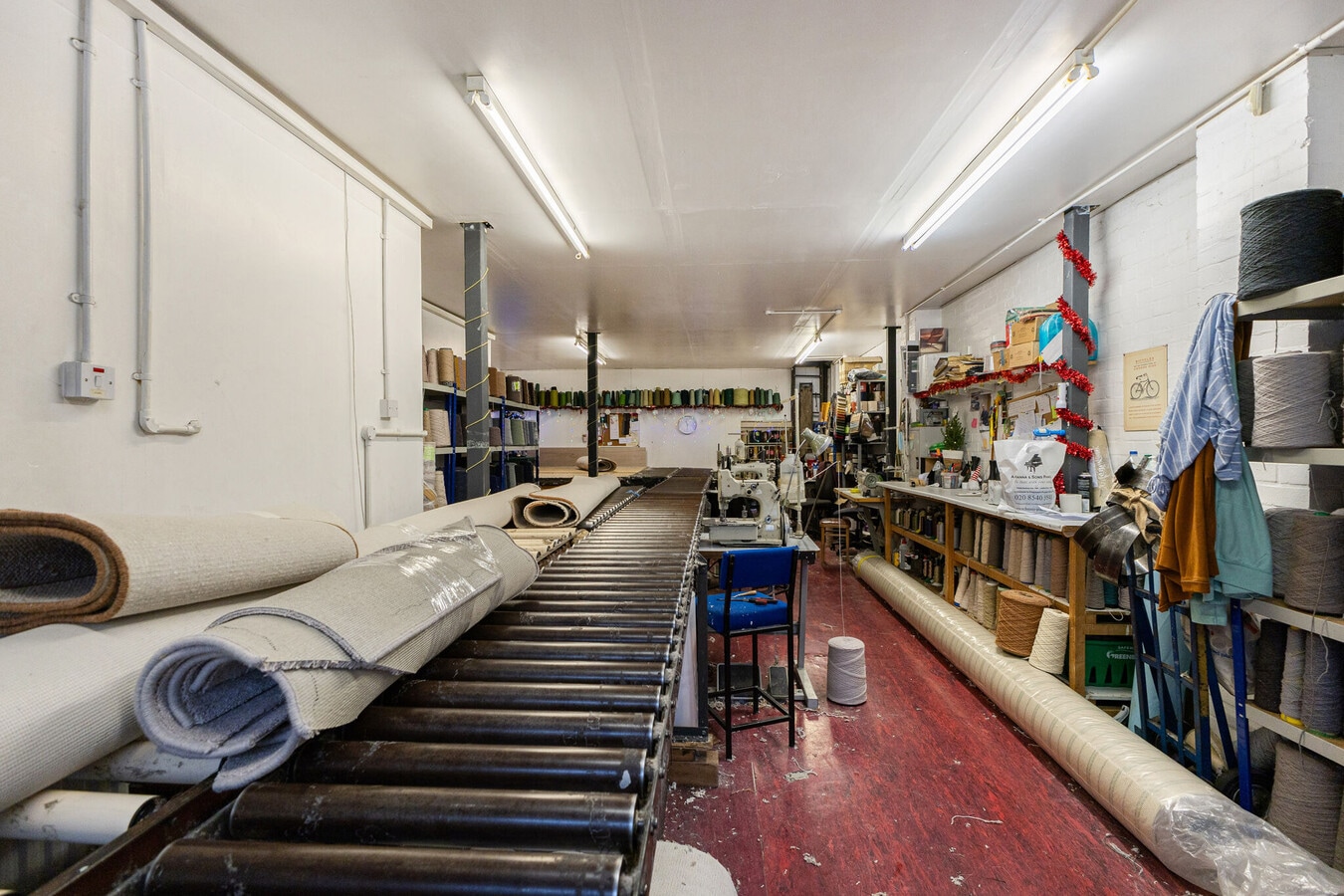 16 Lyon Rd, London, LND SW19 2RL - Unit 11 -  - Interior Photo - Image 1 of 3