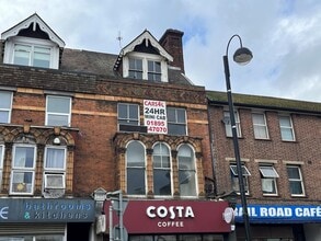 9 High St, West Drayton to rent Building Photo- Image 1 of 5