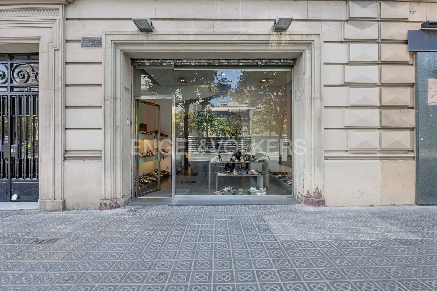 Retail in Barcelona, Barcelona to rent Interior Photo- Image 1 of 7