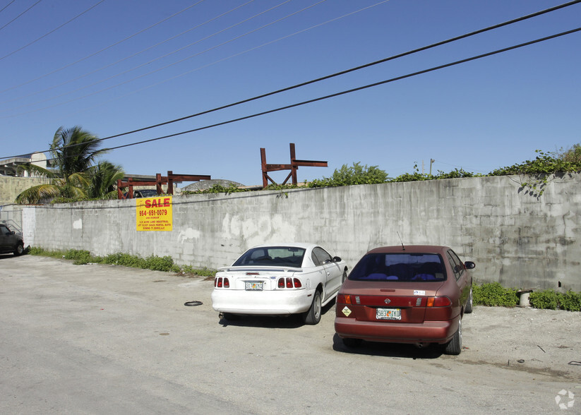 2363 E 11th Ave, Hialeah, FL for sale - Building Photo - Image 3 of 21