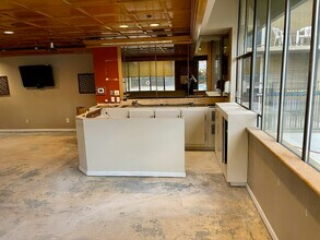 9 N 9th St, Yakima, WA to rent Building Photo- Image 2 of 12