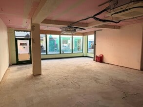 15 White Hart St, High Wycombe to rent Interior Photo- Image 2 of 3