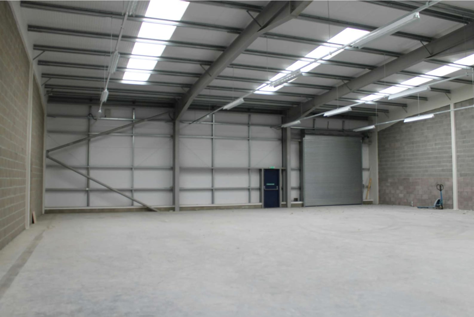 Dundyvan Way, Coatbridge to rent Interior Photo- Image 1 of 2