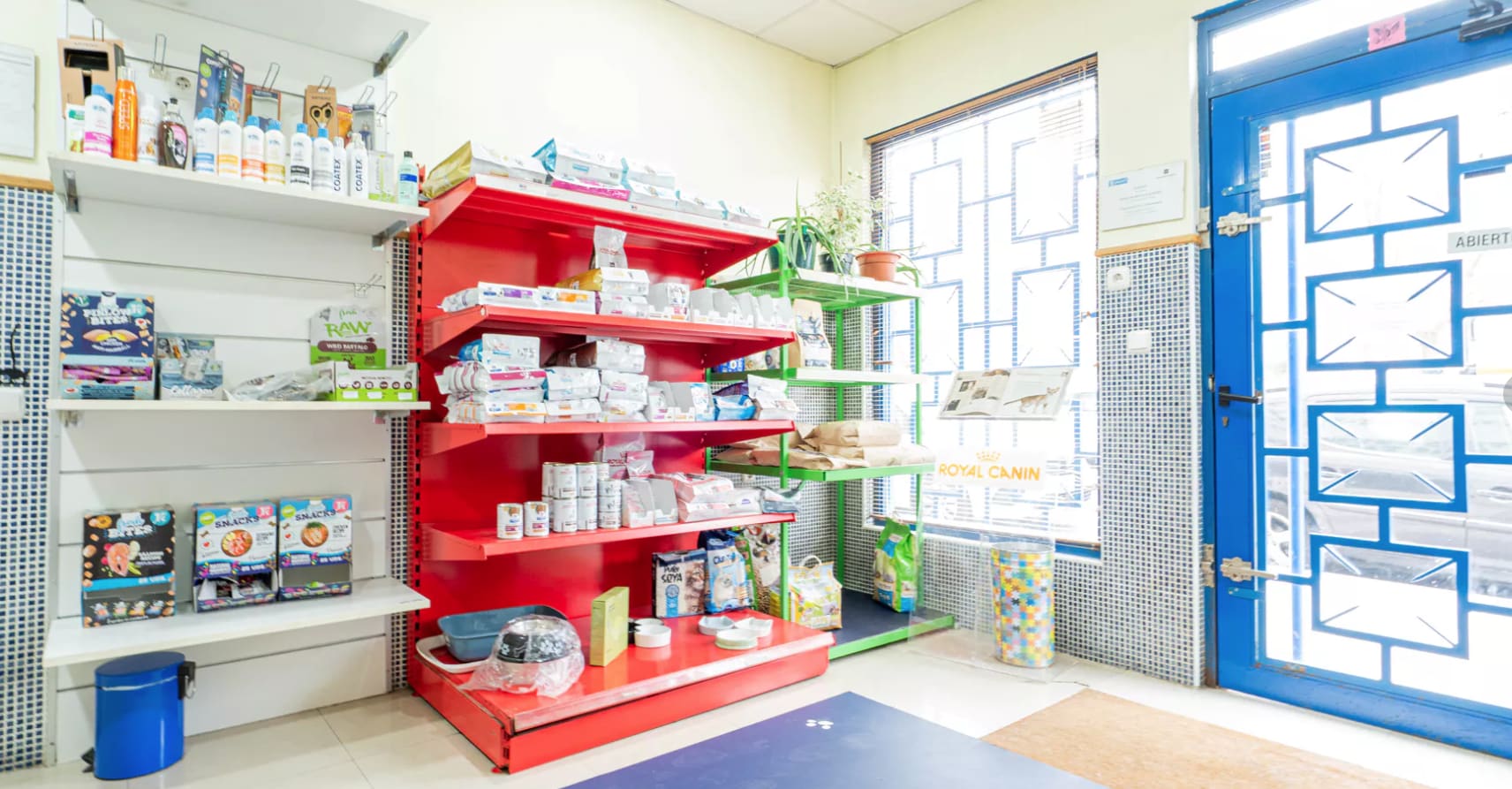 Madrid, MAD 28050 - Unit 1 -  - Interior Photo - Image 1 of 9