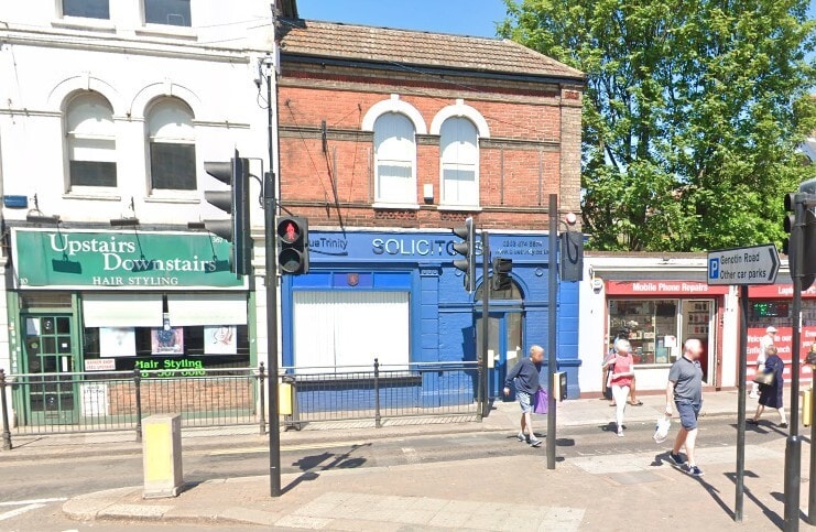 12 Southbury Rd, Enfield to rent - Building Photo - Image 1 of 1