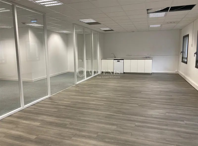 Location Bureaux 116 m² à 977 m² - Photo 1