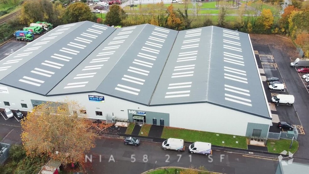 Crown Close, Taunton to rent - ProVideo LoopNet - Image 3 of 35