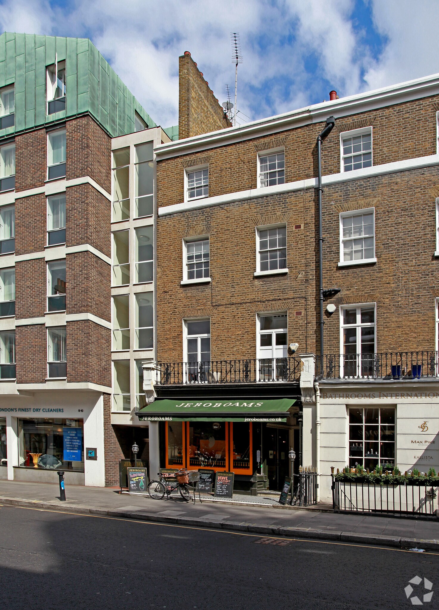 6-6A Pont St, London for sale Primary Photo- Image 1 of 1