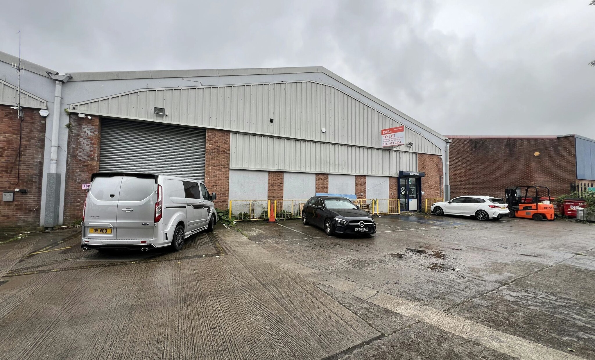 1-6 Cater Rd, Bristol to rent Building Photo- Image 1 of 5