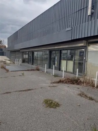 Vente Local d'activités 1 600 m² - Photo 1
