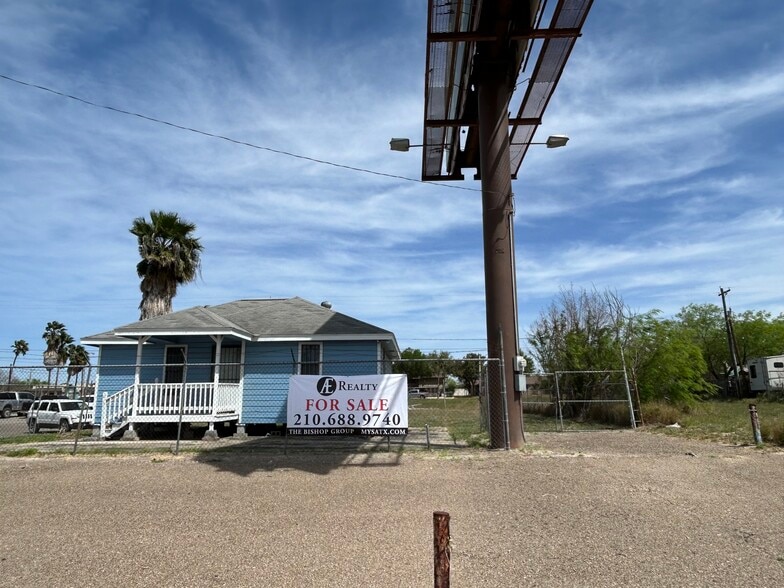 806 N US Highway 83, Zapata, TX for sale - Primary Photo - Image 1 of 10