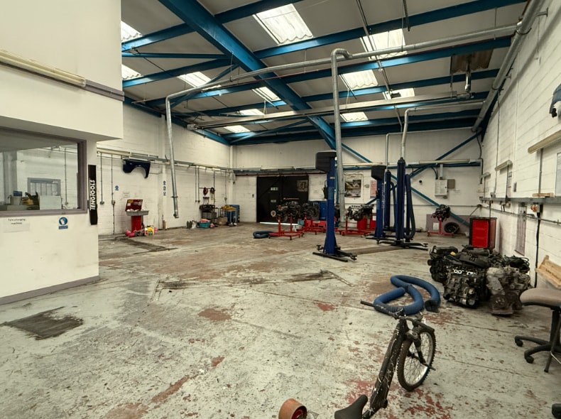 Bradley Ln, Newton Abbot to rent Interior Photo- Image 1 of 9