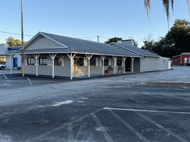 Restaurant/Retail Building - Commercial Property