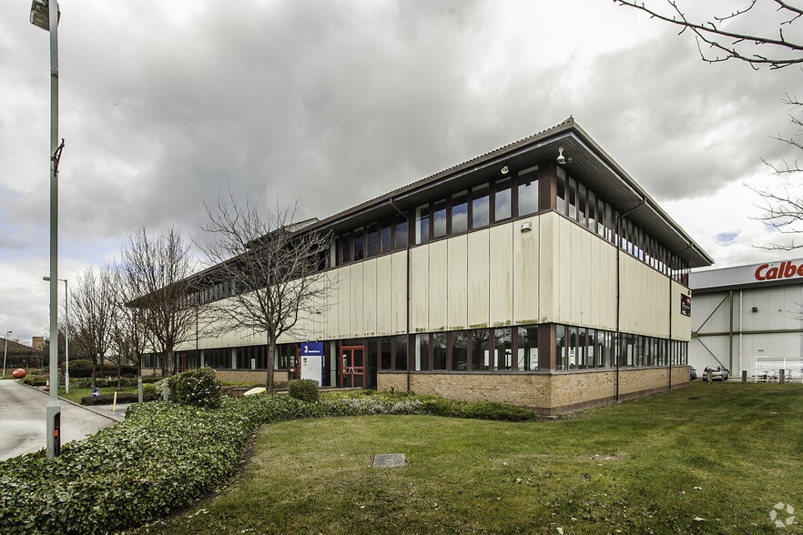 3 Newtech Sq, Deeside for sale - Primary Photo - Image 1 of 1
