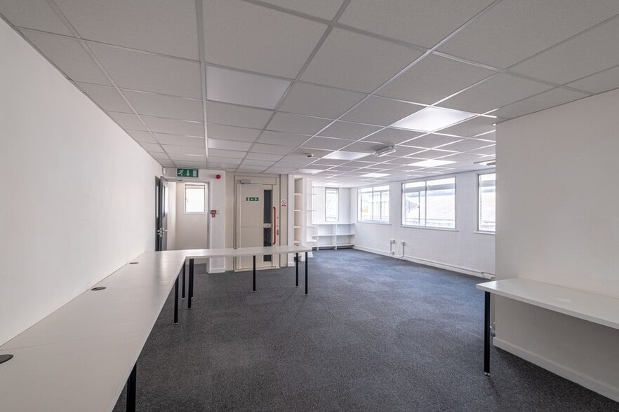 36 Junction Rd, London to rent - Interior Photo - Image 3 of 14