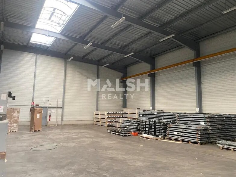 Industrial in Chaponost for sale - Interior Photo - Image 3 of 16
