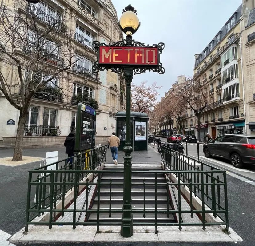 Location Commerce 279 m² - Photo 1