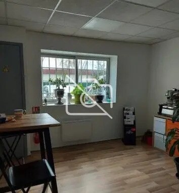 Industrial in Lisses to rent - Interior Photo - Image 2 of 3