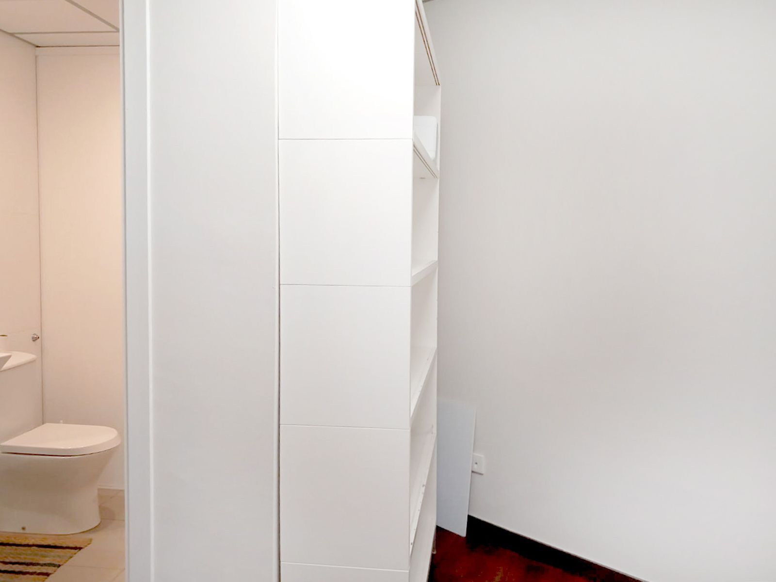 Retail in Palma to rent Interior Photo- Image 1 of 9