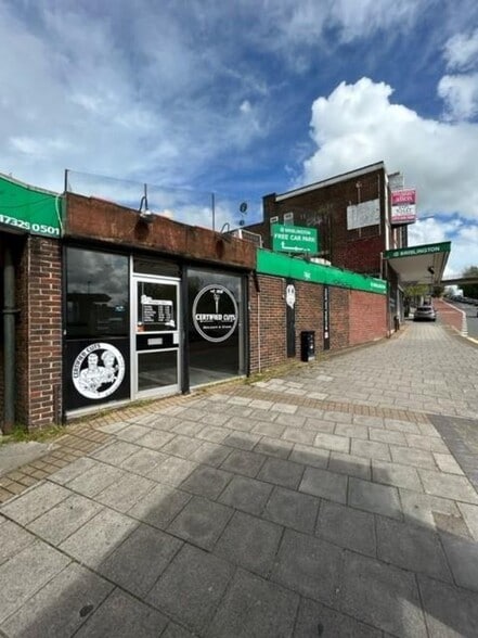 Brisltington portfolio of 2 properties for sale on LoopNet.co.uk - Primary Photo - Image 2 of 2