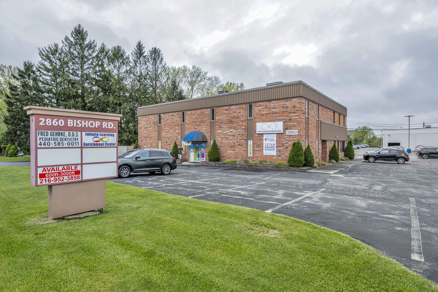 2860 Bishop Rd, Willoughby Hills, OH for sale - Building Photo - Image 1 of 1