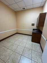 4101-4397 N State Road 7, Lauderdale Lakes, FL to rent Interior Photo- Image 1 of 9