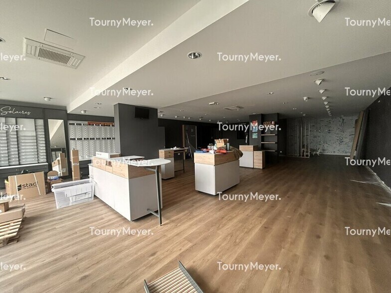 7 Avenue Des Pyrénées, L'Union to rent - Interior Photo - Image 3 of 8