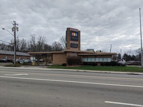 2910 Youngstown Rd SE, Warren, OH for sale Building Photo- Image 1 of 1