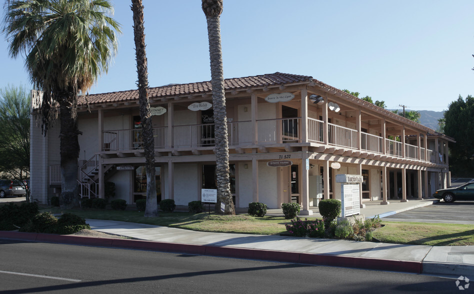 71537 Highway 111, Rancho Mirage, CA for rent - Primary Photo - Image 1 of 3