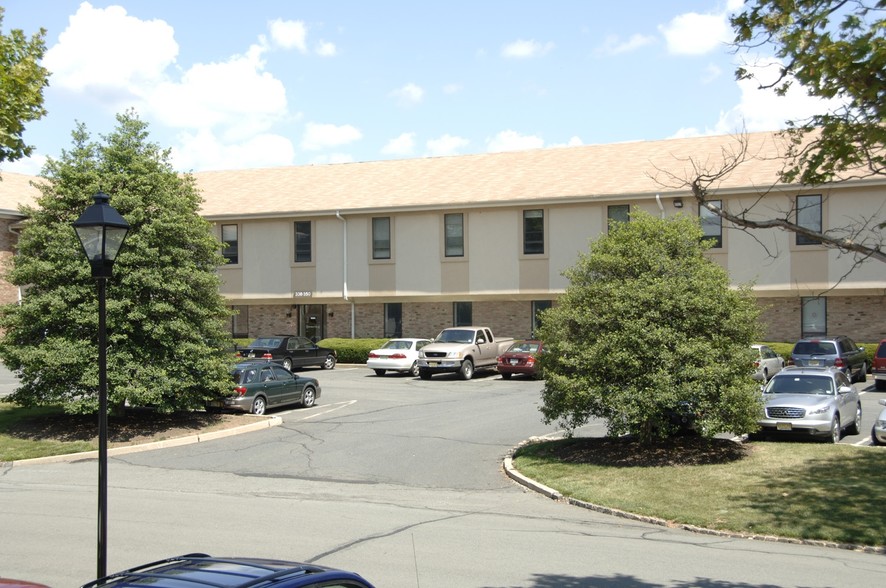 326-350 Wall St, Princeton, NJ for rent - Building Photo - Image 2 of 7