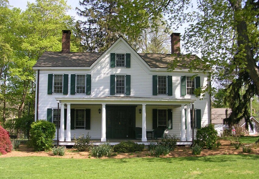 1 Deans Bridge Rd, Somers 10589 UK