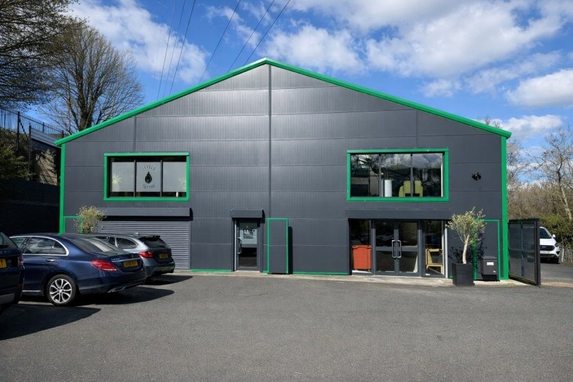 Lifford Ln, Birmingham to rent - Building Photo - Image 3 of 6