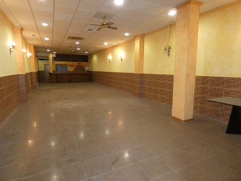 Retail in Molina de Segura, Murcia for sale - Interior Photo - Image 1 of 11
