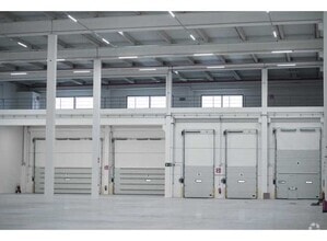 Calle Villa de Milagros, 1, Madrid, Madrid to rent Interior Photo- Image 2 of 4