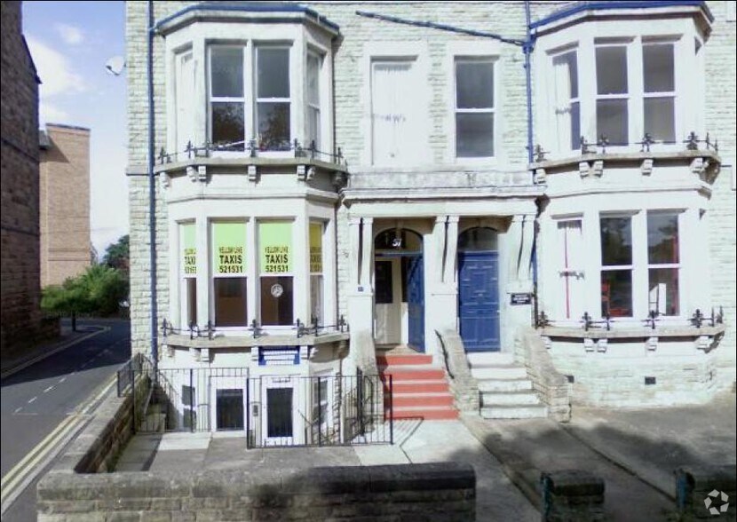 57 East Para, Harrogate to rent - Primary Photo - Image 1 of 1