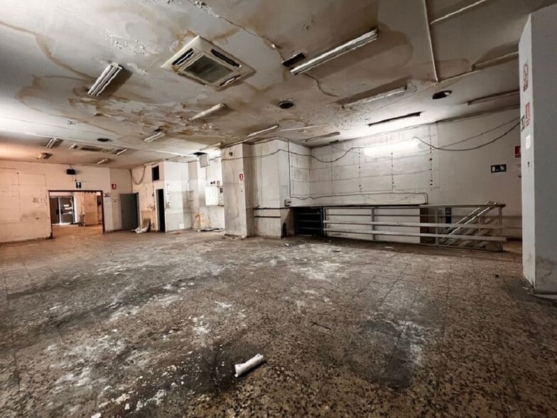 Calle de Orense, 68, Madrid, Madrid to rent - Interior Photo - Image 3 of 8