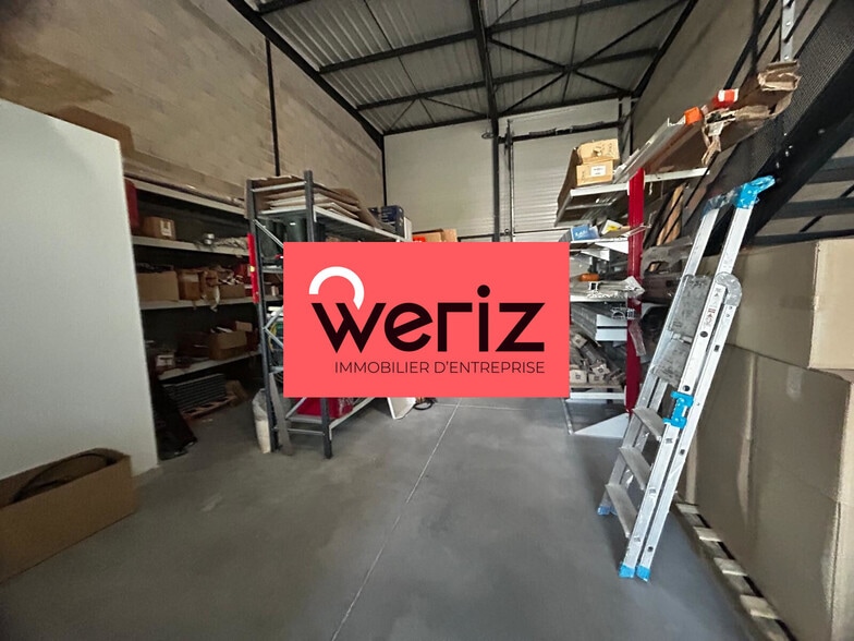 Light Industrial in La Ciotat to rent - Interior Photo - Image 1 of 7