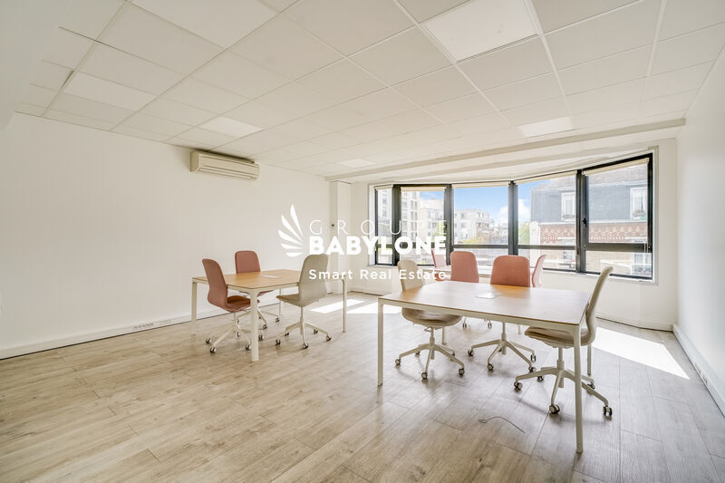 40 Rue De L'Est, Boulogne-Billancourt to rent - Interior Photo - Image 2 of 13