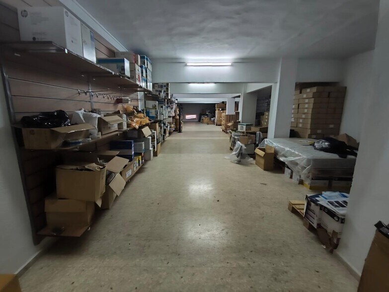 Retail in Cáceres, Cáceres for sale - Interior Photo - Image 2 of 4