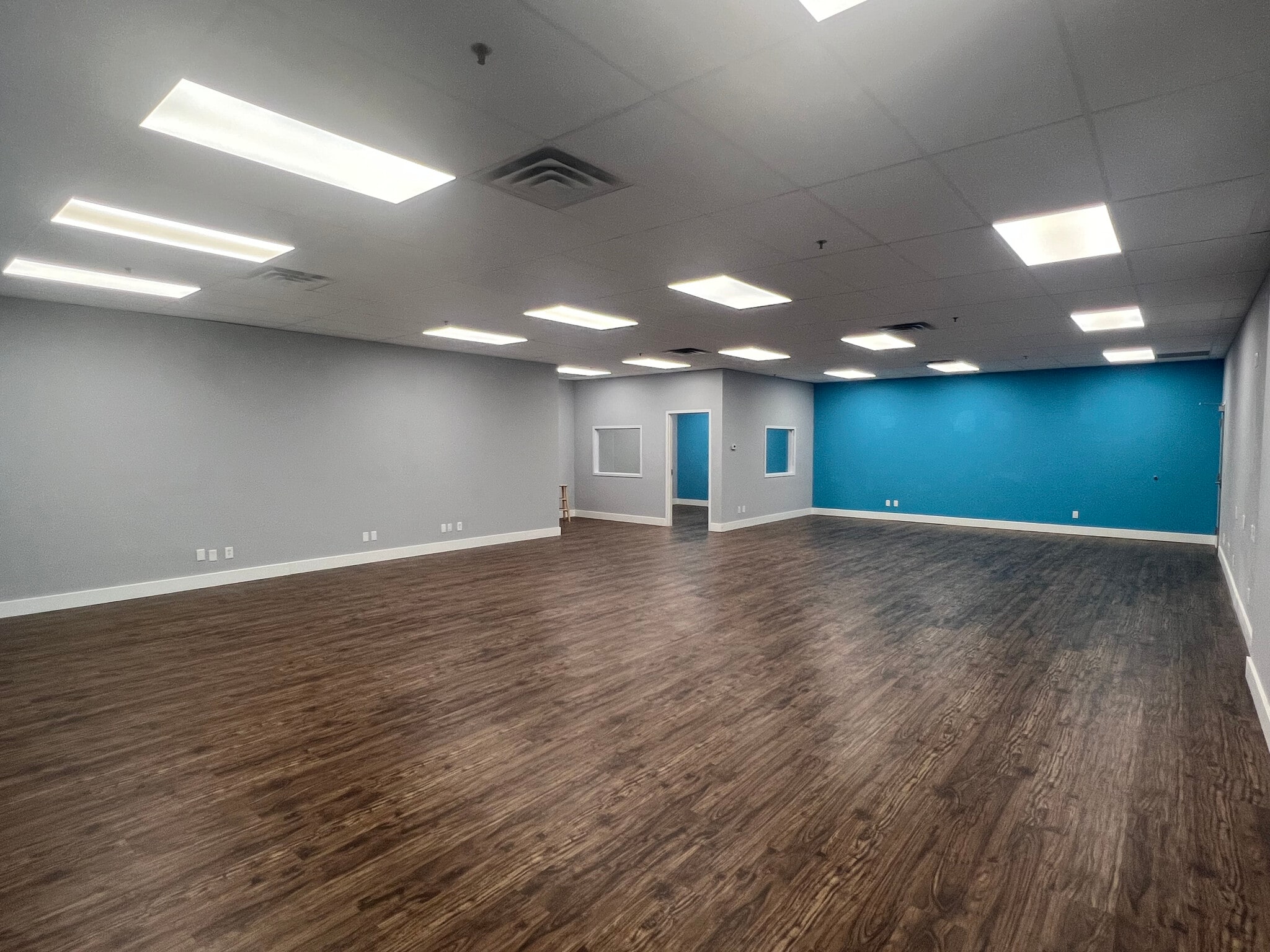 1501-1525 E Highway 13 E, Burnsville, MN to rent Building Photo- Image 1 of 3