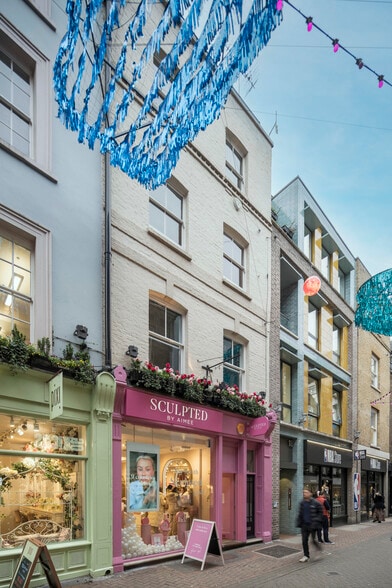 20 Fouberts Pl, London for sale - Primary Photo - Image 1 of 1