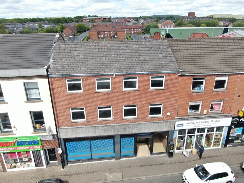 93-95 Yorkshire St, Rochdale to rent - Building Photo - Image 3 of 5