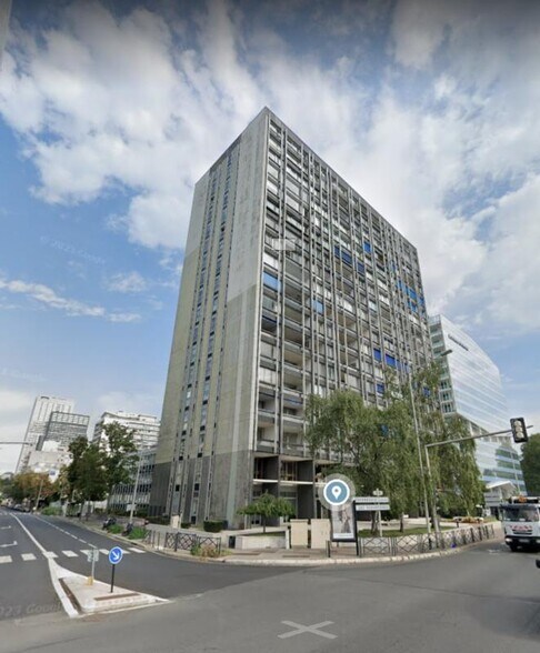 11-15 Quai Du Président Paul Doumer, Courbevoie to rent - Building Photo - Image 1 of 9