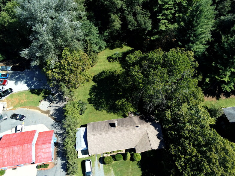 1525 US Hwy 421 S, Boone, NC for sale - Aerial - Image 1 of 1