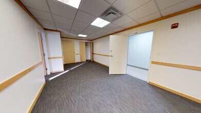 7777 Leesburg Pike, Falls Church, VA to rent Interior Photo- Image 2 of 4