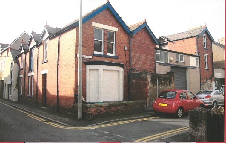 8 James St, Llandudno for sale Primary Photo- Image 1 of 1