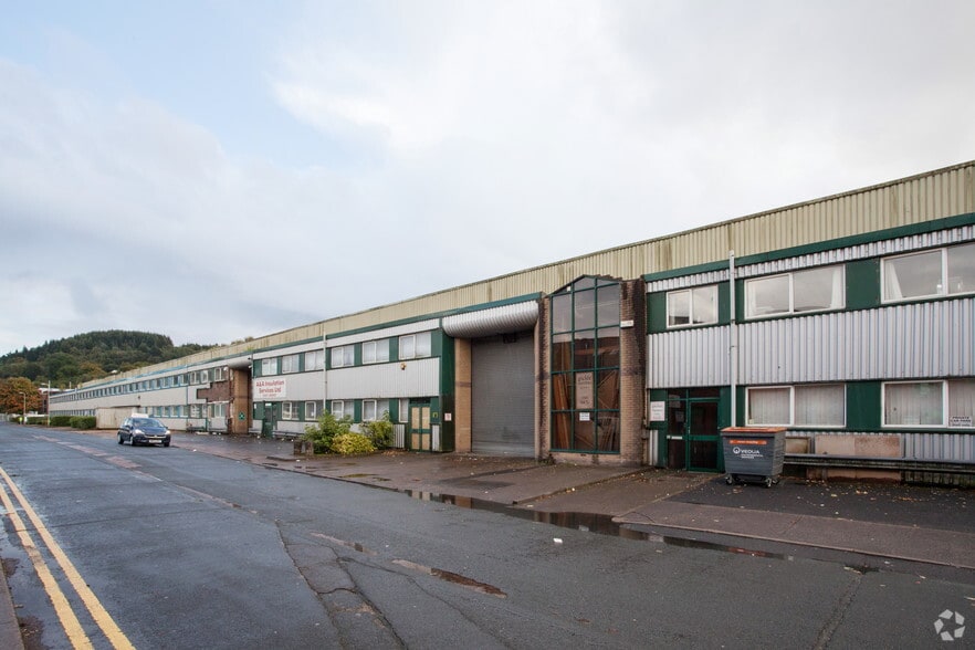 Main Ave, Pontypridd to rent - Building Photo - Image 3 of 5