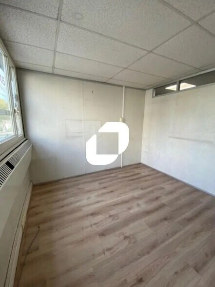 Office in Sèvres to rent - Interior Photo - Image 3 of 15