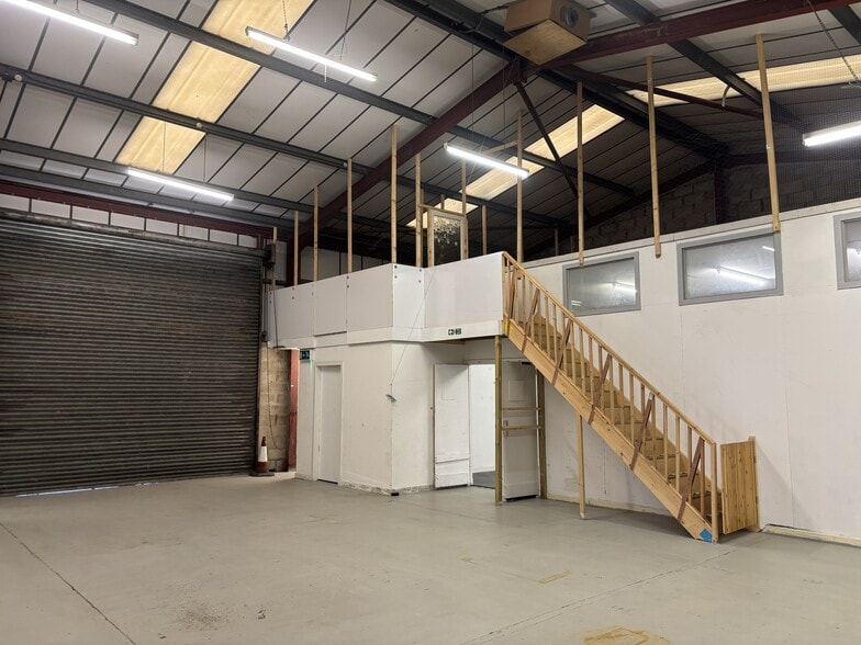 1 Union Glen, Aberdeen to rent - Interior Photo - Image 2 of 4