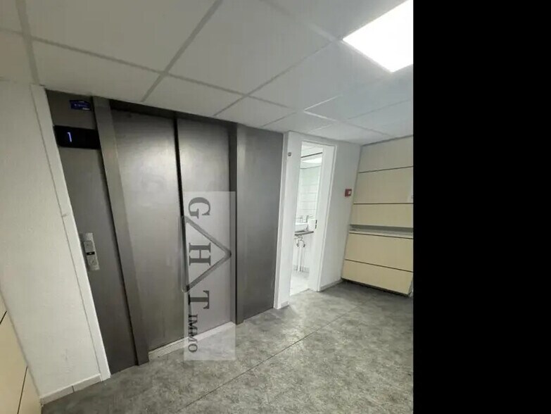 Industrial in Ivry-sur-Seine to rent - Interior Photo - Image 3 of 6